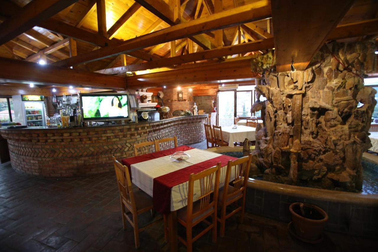 Hotel Pasarela Berat Dış mekan fotoğraf