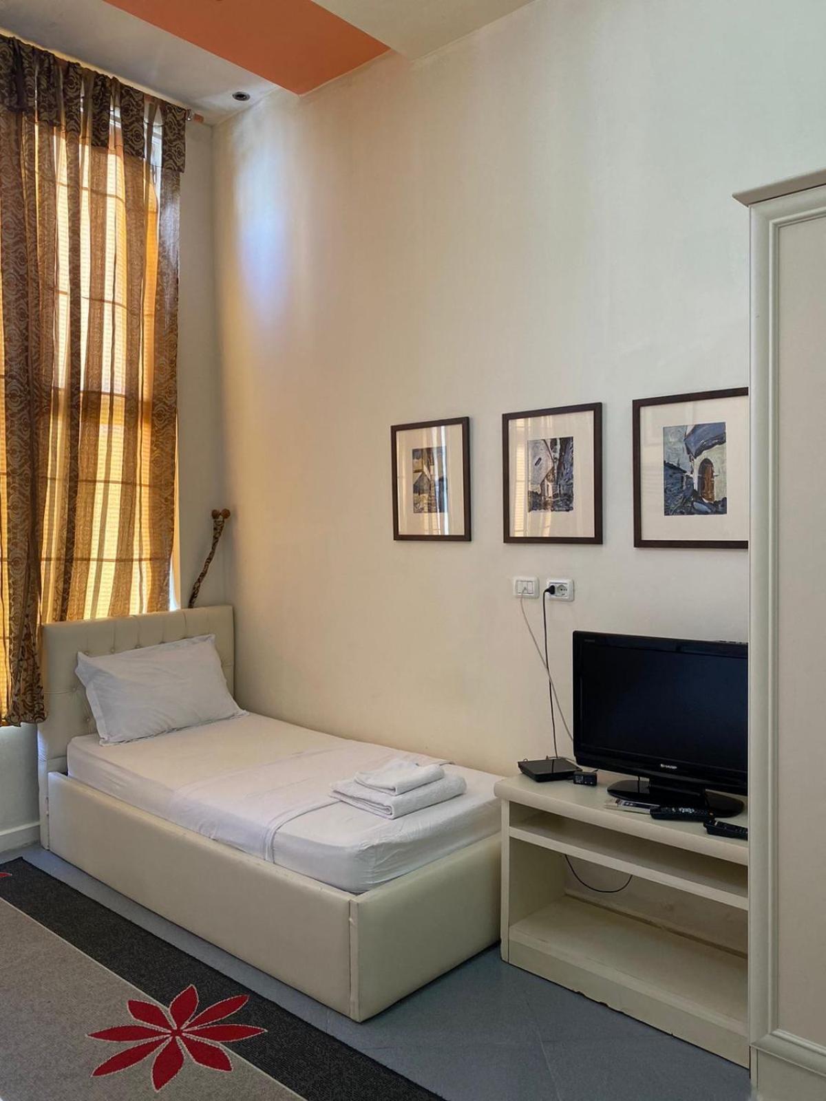 Hotel Pasarela Berat Dış mekan fotoğraf