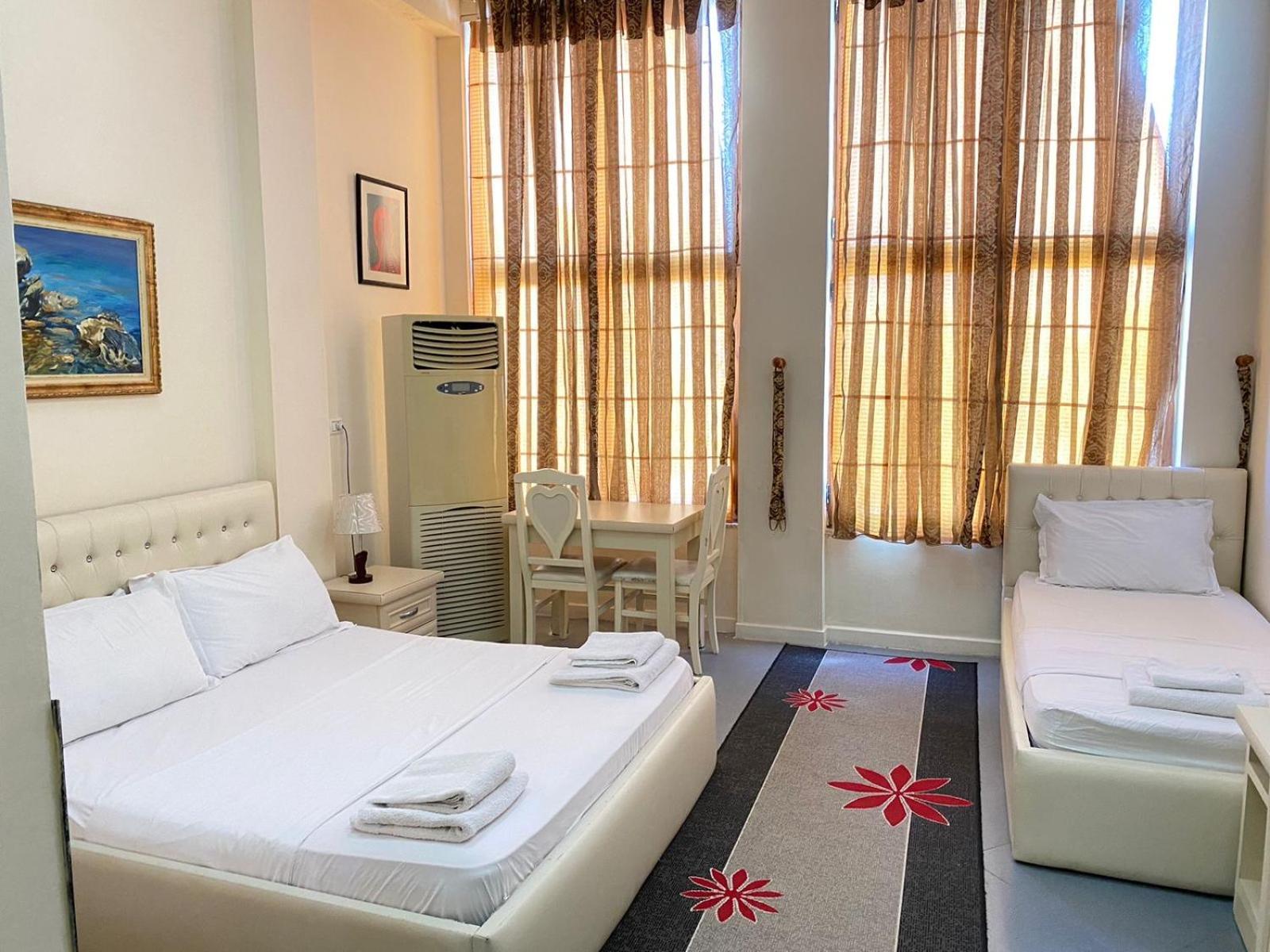 Hotel Pasarela Berat Dış mekan fotoğraf